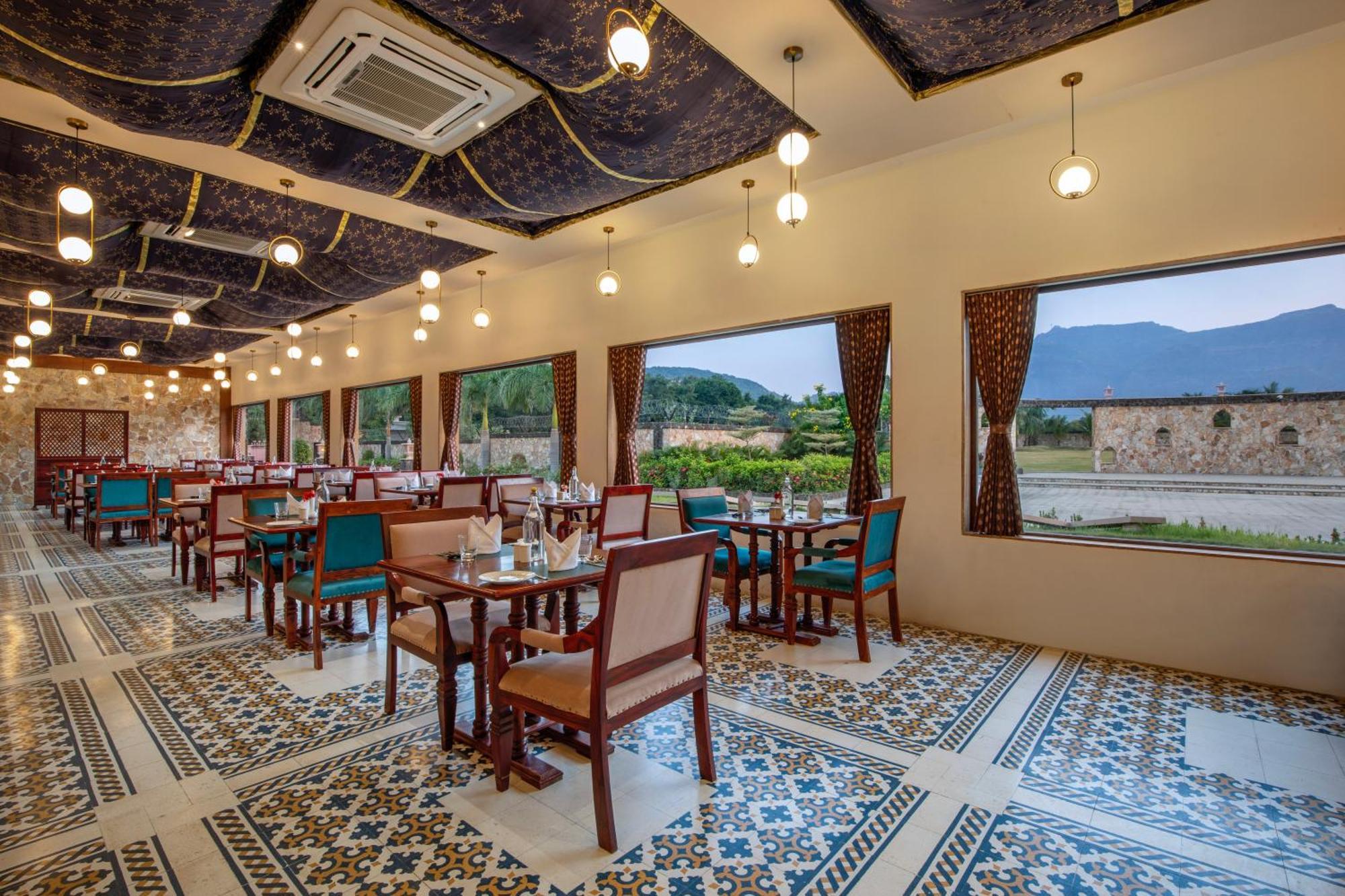 Vikrama Heritage Resort Pavagadh Hālol Екстериор снимка